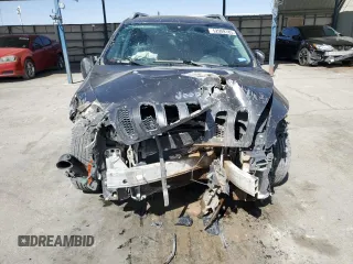 2015 Jeep Cherokee Limited with VIN 1C4PJLDS5FW607865, listed as a Copart auction lot 52909185 with 101,472 mi miles and Clean Title. Bid and sale history available at DreamBid. Image 5.