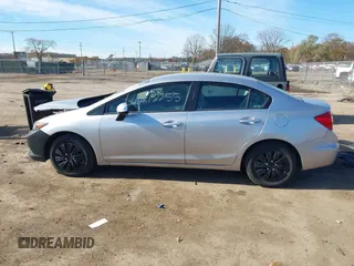 2012 Honda Civic LX z VIN 19XFB2F58CE107540, wystawiony jako IAAI lot #40812255 z przebiegiem 155 402 mil mil oraz . Historia ofert i sprzedaży dostępna na DreamBid. Obrazek 14.