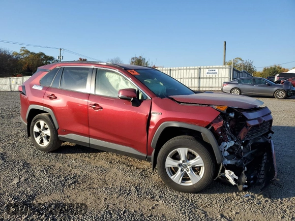 2021 Toyota RAV4 Hybrid XLE with VIN JTMRWRFV7MD130630, listed as a Copart auction lot 76802014 with 0 mi miles and Salvage Title. Bid and sale history available at carsss.com. Image 4.