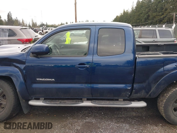 2006 Toyota Tacoma with VIN 5TEUU42N06Z165755, listed as a IAAI auction lot 41619786 with 168,910 mi miles. Bid and sale history available at carsss.com. Image 14.