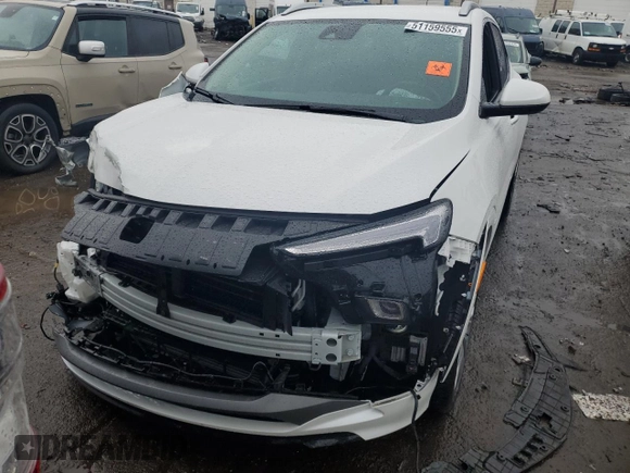 2024 Buick Encore GX Avenir z VIN KL4AMFSL4RB023912, wystawiony jako Copart lot #51159555 z przebiegiem Nie podano mil oraz Szkoda całkowita • Salvage title. Historia ofert i sprzedaży dostępna na DreamBid. Obrazek 5.