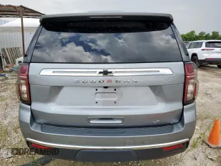 2023 Chevrolet Suburban LT with VIN 1GNSCCKD5PR308814, listed as a Copart auction lot 61955315 with 33,659 mi miles and Salvage title. Bid and sale history available at DreamBid. Image 6.