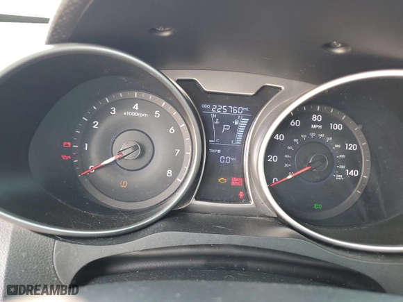2015 Hyundai Veloster RE:FLEX with VIN KMHTC6AD6FU235671, listed as a Copart auction lot 53860175 with 225,760 mi miles and Clean Title. Bid and sale history available at carsss.com. Image 9.