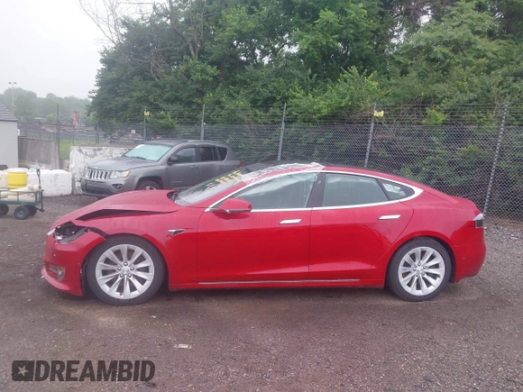 2018 Tesla Model S 75D с VIN 5YJSA1E27JF247637, выставлен на аукционе IAAI как лот 42406743 с пробегом 150 553 миль миль и . История ставок и продаж доступна на DreamBid. Изображение 14.