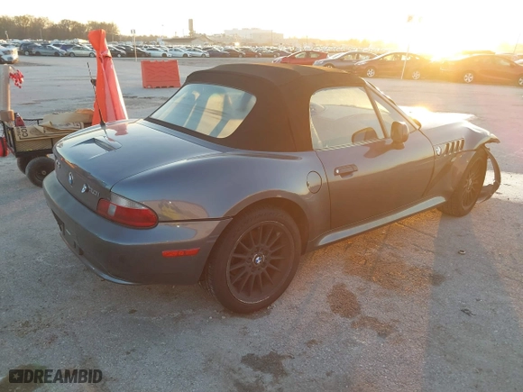 2001 BMW Z3 3.0i with VIN WBACN53491LL47379, listed as a IAAI auction lot 40872263 with 1 mi miles. Bid and sale history available at carsss.com. Image 4.