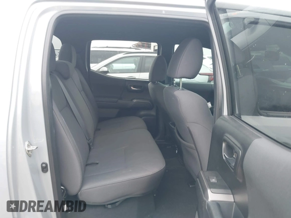 2018 Toyota Tacoma SR5 with VIN 5TFAZ5CNXJX065431, listed as a IAAI auction lot 41491056 with 39,024 mi miles and . Bid and sale history available at DreamBid. Image 8.