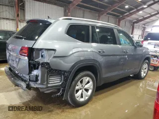 2018 Volkswagen Atlas SE with VIN 1V2CP2CA9JC599827, listed as a Copart auction lot 55695875 with 64,268 mi miles and Salvage title. Bid and sale history available at DreamBid. Image 3.