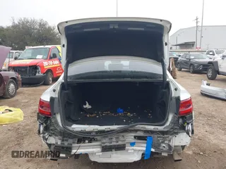 2019 Audi A4 Premium z VIN WAUGMAF4XKN004563, wystawiony jako IAAI lot #41637446 z przebiegiem 19 748 mil mil oraz . Historia ofert i sprzedaży dostępna na DreamBid. Obrazek 17.