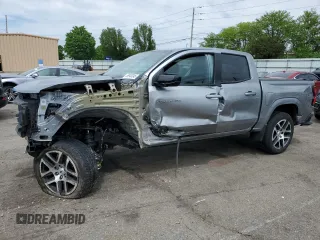 2023 Chevrolet Colorado 4WD Z71 z VIN 1GCPTDEK5P1233724, wystawiony jako Copart lot #55940345 z przebiegiem 22 492 mil mil oraz Szkoda całkowita • Salvage title. Historia ofert i sprzedaży dostępna na DreamBid. Obrazek 1.