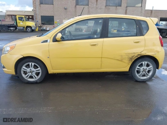2009 Chevrolet Aveo LT w/2LT with VIN KL1TG66E89B621557, listed as a IAAI auction lot 41813220 with NaN miles. Bid and sale history available at carsss.com. Image 14.