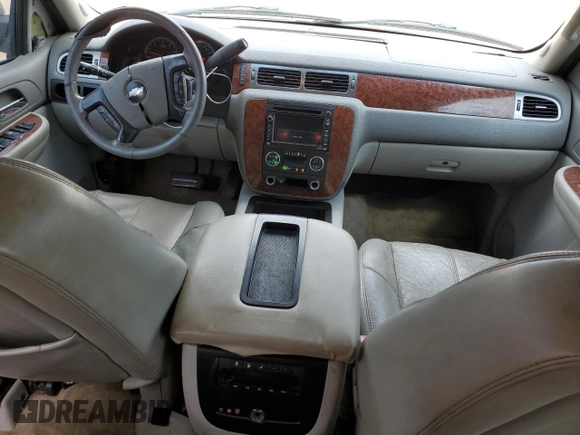 2007 Chevrolet Suburban LT with VIN 1GNFC16037J232196, listed as a Copart auction lot 72887074 with 262,163 mi miles and Salvage Title. Bid and sale history available at carsss.com. Image 8.