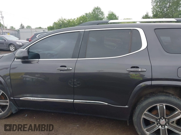 2017 GMC Acadia Denali z VIN 1GKKNXLS8HZ135349, wystawiony jako IAAI lot #42288358 z przebiegiem 130 093 mil mil oraz . Historia ofert i sprzedaży dostępna na DreamBid. Obrazek 14.