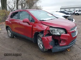 2015 Chevrolet Trax LT with VIN KL7CJLSB2FB117132, listed as a IAAI auction lot 40924586 with 83,170 mi miles. Bid and sale history available at carsss.com. Image 1.