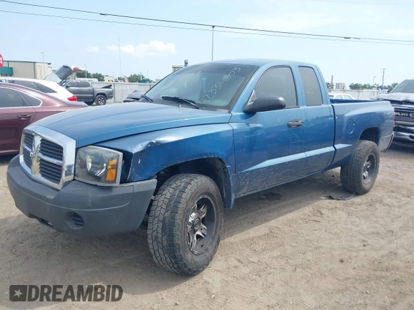 2005 Dodge Dakota ST with VIN 1D7HE22K45S337576, listed as a IAAI auction lot 42334503 with 168,350 mi miles and . Bid and sale history available at DreamBid. Image 17.