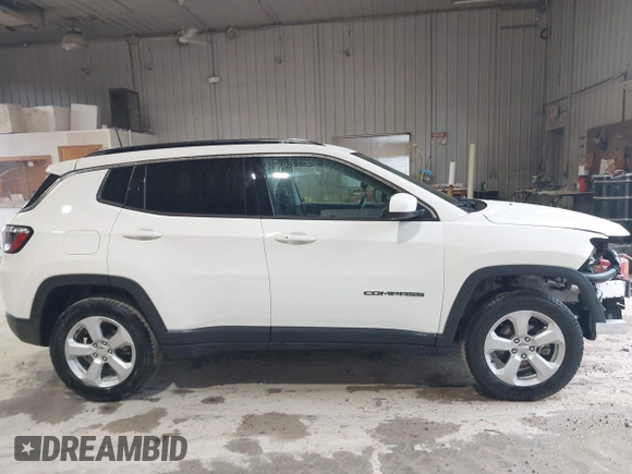 2020 Jeep Compass Altitude z VIN 3C4NJDBB6LT252156, wystawiony jako IAAI lot #42507699 z przebiegiem 47 261 mil mil oraz . Historia ofert i sprzedaży dostępna na DreamBid. Obrazek 14.