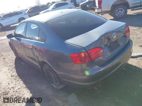 2013 Volkswagen Jetta SE with VIN 3VWDX7AJ1DM411050, listed as a IAAI auction lot 40888860 with 57,938 mi miles and . Bid and sale history available at DreamBid. Image 3.