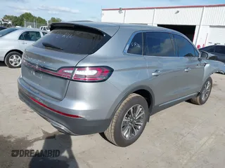 2023 Lincoln Nautilus Reserve z VIN 2LMPJ6K93PBL12705, wystawiony jako IAAI lot #38135775 z przebiegiem 7 269 mil mil oraz . Historia ofert i sprzedaży dostępna na DreamBid. Obrazek 4.
