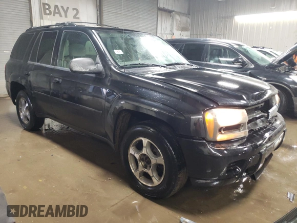 2008 Chevrolet TrailBlazer 1LT with VIN 1GNDT13S982106305, listed as a Copart auction lot 42049295 with 153,592 mi miles and Salvage Title. Bid and sale history available at DreamBid. Image 4.