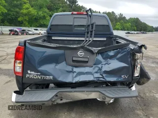 2018 Nissan Frontier SV z VIN 1N6AD0ER8JN755608, wystawiony jako Copart lot #55809915 z przebiegiem 53 054 mil mil oraz Szkody całkowita. Historia ofert i sprzedaży dostępna na DreamBid. Obrazek 6.