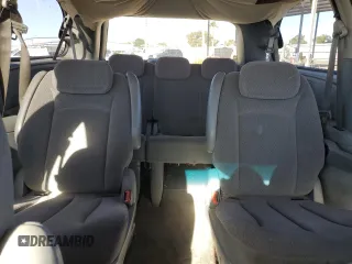 2007 Chrysler Town & Country LWB Touring with VIN 2A4GP54L97R145611, listed as a Copart auction lot 89151215 with 230,541 mi miles and Salvage Title. Bid and sale history available at carsss.com. Image 10.