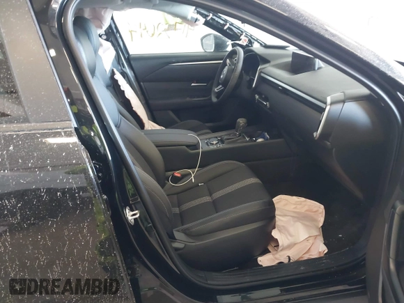 2025 Mazda CX-50 S Select with VIN 7MMVABAM4SN330911, listed as a IAAI auction lot 41732644 with 4,847 mi miles and . Bid and sale history available at DreamBid. Image 5.