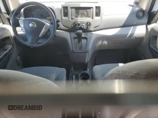 2020 Nissan NV200 S z VIN 3N6CM0KN5LK699808, wystawiony jako Copart lot #65564335 z przebiegiem 163 188 mil mil oraz Czysty tytuł • Clean title. Historia ofert i sprzedaży dostępna na DreamBid. Obrazek 8.