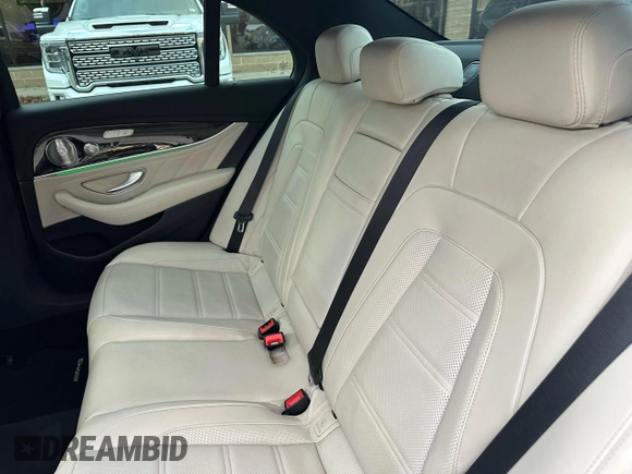 2019 Mercedes-Benz E 63 S AMG with VIN WDDZF8KB5KA527232, listed as a Copart auction lot 44852625 with 87,854 mi miles and Clean Title. Bid and sale history available at DreamBid. Image 6.