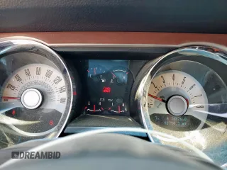 2012 Ford Mustang Premium z VIN 1ZVBP8AM6C5246219, wystawiony jako Copart lot #61443795 z przebiegiem 98 794 mil mil oraz Szkoda całkowita • Salvage title. Historia ofert i sprzedaży dostępna na DreamBid. Obrazek 9.