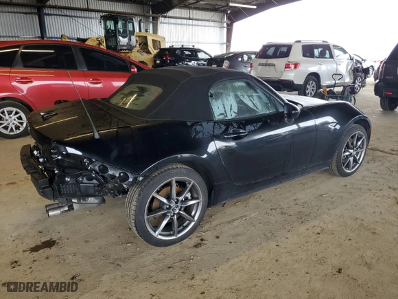 2022 Mazda MX-5 Miata Grand Touring with VIN JM1NDAD79N0507042, listed as a Copart auction lot 45593445 with 38,176 mi miles and Salvage Title. Bid and sale history available at carsss.com. Image 3.