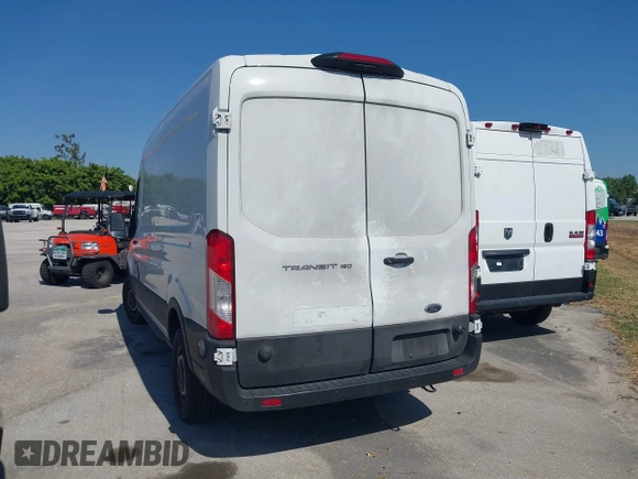 2022 Ford Transit z VIN 1FTYE1C84NKA19903, wystawiony jako IAAI lot #41757403 z przebiegiem 132 991 mil mil oraz . Historia ofert i sprzedaży dostępna na DreamBid. Obrazek 3.