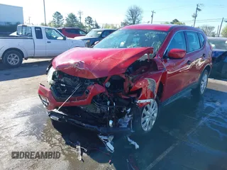 2017 Nissan Rogue SV z VIN 5N1AT2MV6HC818304, wystawiony jako IAAI lot #41828215 z przebiegiem 66 818 mil mil oraz . Historia ofert i sprzedaży dostępna na DreamBid. Obrazek 18.