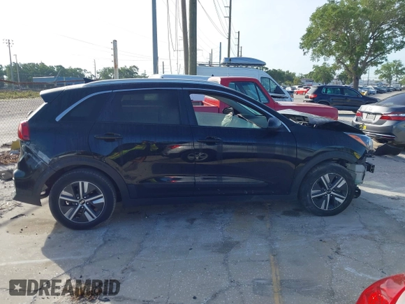 2020 Kia Niro LXS with VIN KNDCB3LC2L5422695, listed as a IAAI auction lot 41881263 with 77,197 mi miles. Bid and sale history available at carsss.com. Image 12.