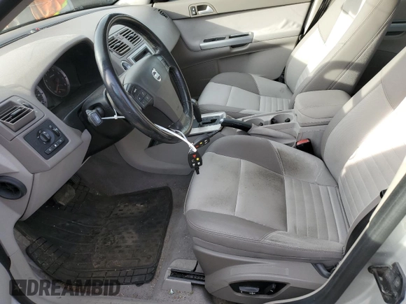 2005 Volvo V50 с VIN YV1MJ682252049231, выставлен на аукционе Copart как лот 72075204 с пробегом 106 739 миль миль и Чистый • Clean title. История ставок и продаж доступна на DreamBid. Изображение 7.