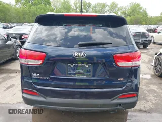 2017 Kia Sorento LX z VIN 5XYPG4A3XHG287217, wystawiony jako IAAI lot #42067077 z przebiegiem 112 324 mil mil oraz . Historia ofert i sprzedaży dostępna na DreamBid. Obrazek 17.