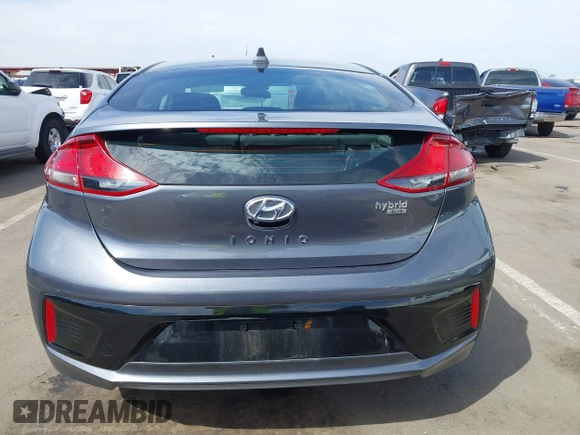 2019 Hyundai Ioniq Blue z VIN KMHC65LC1KU174214, wystawiony jako IAAI lot #41889734 z przebiegiem 131 626 mil mil oraz . Historia ofert i sprzedaży dostępna na DreamBid. Obrazek 17.