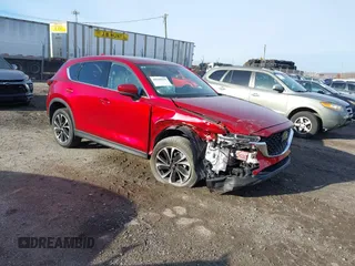 2022 Mazda CX-5 2.5 S Premium Package with VIN JM3KFBDM1N0540200, listed as a IAAI auction lot 40949035 with 37,088 mi miles. Bid and sale history available at carsss.com. Image 1.