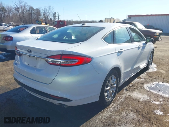 2018 Ford Fusion S with VIN 3FA6P0G77JR229730, listed as a IAAI auction lot 41426559 with 124,568 mi miles. Bid and sale history available at carsss.com. Image 4.