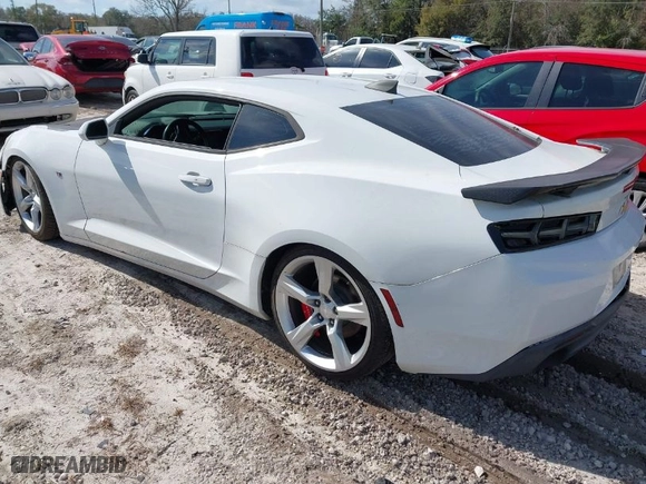 2016 Chevrolet Camaro 1LT with VIN 1G1FA1RX8G0184684, listed as a IAAI auction lot 41431203 with 1 mi miles. Bid and sale history available at carsss.com. Image 3.
