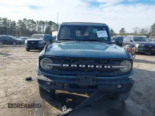 2022 Ford Bronco z VIN 1FMDE5DH0NLB77892, wystawiony jako IAAI lot #41466172 z przebiegiem 38 709 mil mil oraz . Historia ofert i sprzedaży dostępna na DreamBid. Obrazek 12.