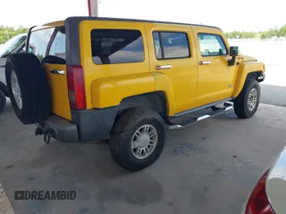 2006 Hummer H3 z VIN 5GTDN136168258202, wystawiony jako IAAI lot #42339366 z przebiegiem 236 939 mil mil oraz . Historia ofert i sprzedaży dostępna na DreamBid. Obrazek 4.