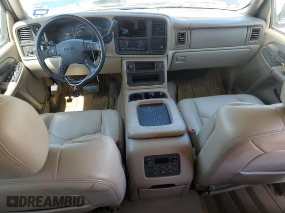 2005 GMC Yukon SLT with VIN 1GKEK13T15J239462, listed as a Copart auction lot 52131435 with 164,696 mi miles and Salvage Title. Bid and sale history available at carsss.com. Image 8.