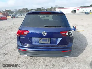 2021 Volkswagen Tiguan S with VIN 3VV1B7AX0MM151055, listed as a IAAI auction lot 41514874 with 20,513 mi miles. Bid and sale history available at carsss.com. Image 16.