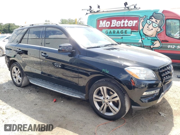 2013 Mercedes-Benz M 350 z VIN 4JGDA5JB4DA213539, wystawiony jako Copart lot #57597245 z przebiegiem 75 086 mil mil oraz Szkoda całkowita • Salvage title. Historia ofert i sprzedaży dostępna na DreamBid. Obrazek 4.