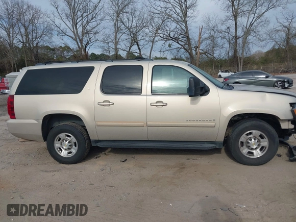 2008 Chevrolet Suburban Commercial with VIN 3GNGK26K98G207580, listed as a IAAI auction lot 41652697 with 262,677 mi miles. Bid and sale history available at carsss.com. Image 13.