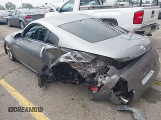 2006 Nissan 350Z Touring z VIN JN1AZ34D56M331590, wystawiony jako IAAI lot #42361928 z przebiegiem Nie podano mil oraz . Historia ofert i sprzedaży dostępna na DreamBid. Obrazek 3.
