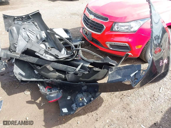 2018 Chevrolet Equinox Premier with VIN 2GNAXWEX4J6252486, listed as a IAAI auction lot 41925794 with 136,040 mi miles. Bid and sale history available at carsss.com. Image 12.
