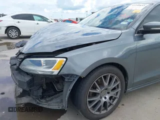 2013 Volkswagen Jetta SE with VIN 3VWDX7AJ6DM442987, listed as a IAAI auction lot 42240855 with 150,540 mi miles and . Bid and sale history available at DreamBid. Image 19.