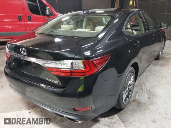 2018 Lexus ES 350 z VIN 58ABK1GG3JU083398, wystawiony jako IAAI lot #42094308 z przebiegiem 98 019 mil mil oraz . Historia ofert i sprzedaży dostępna na DreamBid. Obrazek 4.