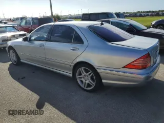 2006 Mercedes-Benz S-Class 4.3L with VIN WDBNG70J56A474482, listed as a Copart auction lot 76057624 with 0 mi miles and Clean Title. Bid and sale history available at carsss.com. Image 2.