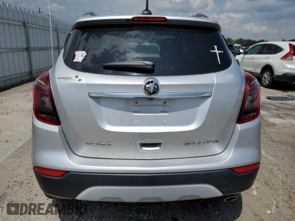 2017 Buick Encore Preferred z VIN KL4CJASB0HB016952, wystawiony jako Copart lot #58960615 z przebiegiem 67 240 mil mil oraz Czysty tytuł • Clean title. Historia ofert i sprzedaży dostępna na DreamBid. Obrazek 6.
